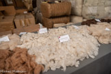 <center>La manufacture Brun de Vian-Tiran.</center>Les laines des Alpes. Les laines Mérinos d'Arles.  Le Baby Camel. Pour le mérinos d'Arles, utilisé depuis Louis XVI, il y a 15 éleveurs pour 20 000 têtes.