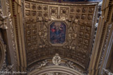 <center>La Collégiale Notre-Dame-des-Anges</center>Chapelle de la Vierge mourante. Au centre du plafond à caissons se trouve une représentation du couronnement de la Vierge.