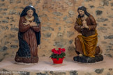 <center>L'église de la Transfiguration </center>La Nativité. Les deux santons (Maria et Joseph en bois peint) proviennent de la 1ère crèche d’église de Provence, de 1644, par Etienne Laloissier. Ils faisaient partie d'une crèche d'église de six santons : Marie, Jésus, Joseph, l'Ange, la tête du boeuf et celle de l'âne sortant du rocher.