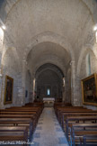 <center>Notre-Dame de-Beauvert</center> La voûte en plein cintre de la nef est soutenue par des arcs-doubleaux qui retombent sur des pilastres massifs.