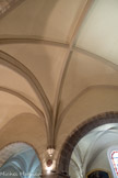 <center>Eglise saint Eutrope ou de l’Assomption de la Vierge </center>L'architecture est composée d'un mélange de styles : croisées d'ogives pour le gothique, piliers massifs pour le roman.