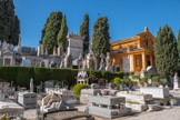 <center>Le cimetière </center>A droite, tombeau d'Ilhami Hussein Pacha, de la famille royale égyptienne. Très beau monument d’art musulman réalisé par un marbrier niçois.