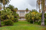 <center>La Villa Masséna </center>Cette superbe villa fut construite entre 1898 et 1899 par les architectes Messiah et Tersling sur commande de Victor Masséna, prince d’Essling et duc de Rivoli. Les jardins ont été dessinés par le paysagiste Édouard André.
