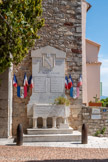 <center>Solliès-Ville</center>Le monument aux morts.