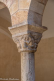 <center>Le cloître de Saint-Genis des Fontaines.</center>
