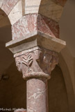 <center>Le cloître de Saint-Genis des Fontaines.</center>