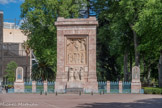 <center>Perpignan.</center>Le monument aux morts.