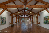 <center>Musée « Acentmètresducentredumonde » » </center>Le travail de Cristina Lama et de Matias Sanchez dont les sujets allégoriques font appel autant aux fables pour enfant qu'à une culture populaire, ne sont pas étranges « au monde à l’envers » qu’enregistre Gregory Forstner dans son œuvre depuis plus de vingt ans et dont les protagonistes, tels des bouffons, ne font que souligner l’absurdité dans le monde.