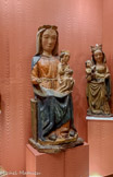 <center>Église Saint-Pierre de Prades</center>Nostra Senyora del Bon Sort 14e et Vierge à l'Enfant (la colombe pince le doigt de l'enfant) 15e