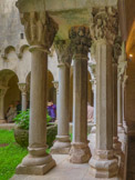 <center>Monastère Saint Pierre de Galligants et son Musée d’Archéologique de Catalogne</center>Le cloître.