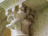 <center>Monastère Saint Pierre de Galligants et son Musée d’Archéologique de Catalogne</center>Le cloître.