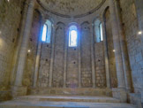 <center>Monastère Saint Pierre de Galligants et son Musée d’Archéologique de Catalogne</center>L'abside.