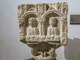 <center>Musée Art Roman.</center>Chapiteau XIIe. Maison de la Canonja de Girone.