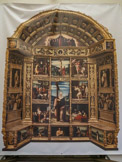 <center>La Cathédrale de Gérone.</center>Retable de Sainte Hélène. Peintures à huile et Alain des ventes sur bois, pourquoi sculpté et doré. Pere Fernàndez, Antoni Norri et Antoni Mateu, 1519-1521.