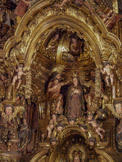 <center>Église Santa Maria de Cadaqués. </center>Retable de l'église Santa Maria de Cadaqués (par Pau Costa 1665-1727), dédié à Notre-Dame de l’Espérance, de style baroque. Couronnement de la Vierge.