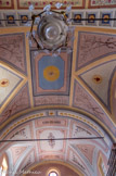 <center>Église Saint-Honorat et Notre-Dame-de-l’Assomption.</center>Les voûtes ont reçu un décor géométrique de grande qualité égayé d’éléments floraux, exécuté à la charnière des XIXe et XXe siècles. Le fresquiste Guy Ceppa les a habilement restaurées en 1997-1998.