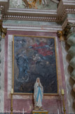 <center>Eglise Saint-Jacques-le-Majeur.</center>Tableau de l'Assomption. La statue est conforme à la description faite par Bernadette Soubirous : Je vis une dame habillée de blanc : elle avait une robe blanche et une ceinture bleue et une rose jaune sur chaque pied, couleur de la chaîne de son chapelet.