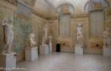 <center>Arles : Musée Arlaten. </center>La première Salle des Baromes, dédiée à l'antiquité gréco-romaine.