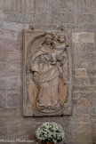 <center>Saint-Martin-de-Londres.</center>L'abside nord ou chapelle de Notre Dame renferme une belle représentation de la Vierge. Il s'agit d'un bas-relief anciennement polychromé qui viendrait du réfectoire des moines de la maison claustrale. Cette 