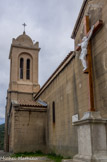 <center>Chapelle N.D. de Nazareth.</center>La croix extérieure sur la façade nord.
Cette grande croix rappelle la mission prêchée par les Oblats du Bienheureux Eugène de Mazenod en 1840. La partie inférieure a été refaite en 1927. La croix repose sur un monumental piédestal en pierre de Cassis.