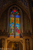 <center>Roquebrune-sur-Argens. </center>Les vitraux du Chœur. , Sainte-Marguerite et Saint-Paul. En bas, peinture représentant Saint Paul.