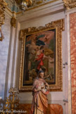 <center>La cathédrale Sainte-Réparate. </center>Chapelle des Quatre-saints-couronnés, de la corporation des maçons. Le tableau de droite, peint au XVIIIe siècle, figure saint Séraphin de Montegranaro, maçon devenu capucin, mort en 1604, canonisé en 1767.