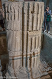 <center>La cathédrale Notre-dame de Nazareth</center>Un sondage dans la première travée du bas-côté sud a permis de mettre à jour un mur et un tambour de colonne double, ainsi qu’une partie de corbeille d’un chapiteau corinthien du monument paléochrétien.