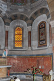 <center>La Basilique Cathédrale Sainte-Marie-Majeure</center>Deuxième chapelle. Dans les arcatures aveugles, marqueterie de marbres de différentes couleurs.
