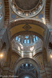 <center>La Basilique Cathédrale Sainte-Marie-Majeure</center>Le dôme central est encadré par les deux dômes des deux bras du transept