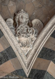 <center>La Basilique Cathédrale Sainte-Marie-Majeure</center>Les trompes sont ornées d'un buste d’ange présentant un symbole des litanies de la vierge. Ici la couronne d'épines.