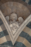 <center>La Basilique Cathédrale Sainte-Marie-Majeure</center>Trompe ornée d'un buste d’ange présentant une couronne.