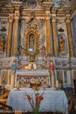 <center>L’église Sainte Marie </center>Maître-autel baroque commencé en 1781, monumental, richement ornementé de dorures et de sculptures représentant la Sainte Vierge portée en gloire.