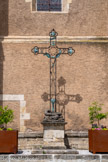 <center>Castres. La cathédrale Saint-Benoit,</center>Croix de la Passion.