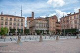 <center>Albi</center>Place de la cathédrale. Place de la Pile. La tour de l'église Saint Salvi.