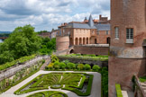 <center>Le palais de la Berbie.</center>En face, la Tour de la Bibliothèque et l'Aile de Stainville. La Terrasse supérieure et la  Contre-terrasse.