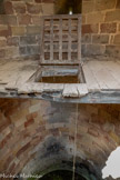 <center>Najac : Forteresse Royale. </center>Le CACHOT, profond de 6m.