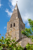 <center>L’église Saint Corneille de Puycelsi</center>Le clocher : à l’origine il y avait un mur clocher typique de la région. L’édificatlon du clocher actuel, la Mairie avait lancé un emprunt estimé à 7 300 livres. Mlle Bonnavent prêta 3 000 livres à fonds perdus pour débuter les travaux (en remerciement, la première cloche porterait son nom). Les travaux débutèrent en 1777 et ne furent terminés qu’en 1805, après que plusieurs problèmes de construction aient été résolus. Le haut de ce clocher, haut de 45 m, devra être refait en 1807.