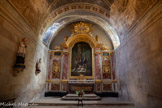 <center>Notre Dame de La Jonquière de Lisle-sur-Tarn</center>La chapelle de la Croix.
Style jésuite, époque Louis XVI. Descente de la croix inspirée de J. JOUVENET. La porte du tabernacle de style baroque est encadrée de deux grandes volutes.