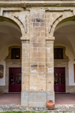 <center>Sorèze</center>La cour des Rouges