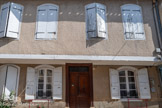 <center>Sorèze</center>Dans sa jeunesse, Elisa Grimailh-Lémonnier (1805-1865) a vécu dans cette maison. Issue d'une vieille famille protestante de Sorèze, saint-simonienne convaincue, comme son mari’ Charles Lémonnier, elle créa les premières écoles professionnelles pour jeunes filles.