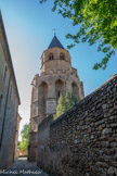 <center>Sorèze</center>L'origine de la ville est l'abbaye Sainte-Marie-de-la-Sagne, installée au début du IXe siècle, probablement dans un site inculte comme le montre son qualificatif de la sagne qui se traduit par des marécages. La première mention de l'église Saint-Martin date de 1120, dans une bulle du pape Calixte II confirmant les possessions de l'abbaye de Sorèze. Cette première église devait être située à l'emplacement de l'église gothique actuelle. Un cimetière jouxtait l'église, encore utilisé au XVIIIe siècle. 
On ne connaît pas les dates précises de construction de l'église. Après la guerre de Cent Ans, le retour de la prospérité a permis la reconstruction à la fin du XVe siècle. L'église est en grande partie démolie par les protestants lors du second sac de Sorèze, en 1573. Il en subsiste le clocher au-dessus de l'abside.