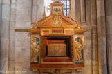 <center>Basilique Saint-Sernin de Toulouse</center>Armoire de la châsse de sainte Victoire et saint Aciscle.