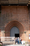 <center>Couvent de Jacobins.</center>Le couvent a été construit en quatre fois sur des terrains acquis en 1229 sur la partie nord du vieux rempart romain, avec de l'argent donné par un riche capitoul, Pons de Capdenier. Il est constitué d'une église dite « église des Jacobins », d'un cloître, d'une salle capitulaire, d'un réfectoire et d'une chapelle, la chapelle Saint-Antonin.