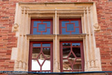 <center>Hôtel de Bernuy</center>En 1525, le roi François Ier est capturé durant la bataille de Pavie, contre Charles Quint, son grand rival en Europe. Jean de Bernuy se serait porté garant du paiement de sa rançon, et en 1533, alors qu'il vient d'être élu capitoul pour la partie de la Daurade, il aurait reçu à dîner la cour du roi François Ier en voyage de dévotion à Notre-Dame du Puy-en-Velay et à Saint-Sernin (il en avait exprimé le vœu durant sa captivité à Madrid). Jean de Bernuy meurt en 1540, entre le 27 avril et du 28 juillet. Pourtant, d'après la tradition, il ne serait mort qu'en 1556 : lors de la visite de son neveu, Diego de Bernuy, il aurait donné en spectacle le combat d'un taureau avec des chiens dans la basse-cour de l'hôtel. Mais, le taureau s'étant échappé, l'aurait tué en l'empalant sur ses cornes. Il est enterré dans la chapelle Saint-Jacques du cloître des Jacobins.