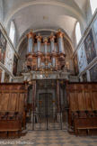 <center>L'église Saint-Pierre des Chartreux </center>L'orgue de tribune, au magnifique buffet, possède 51 jeux et provient de l'ensemble conventuel des Jacobins d'où il a été transféré en 1792, alors qu'il avait été déposé pour être accordé. Œuvre des facteurs d'orgues Robert Delaunay puis de Jean-Esprit Isnard, il est classé au titre des monuments historiques.