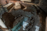 <center>Musée Saint-Raymond</center>Four à chaux. C'est à l' occasion du réaménagement de 1994 qu'est découvert le four à chaux datant du Ve ou VIe siècle et aujourd'hui visible in situ.