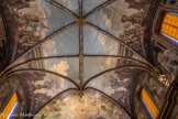<center>Chapelle des Carmélites</center>Son originalité réside dans sa voûte en lambris de chêne en berceau surbaissé, parcourue de nervures dorées. Les retombées des arcs et des ogives sont supportées par des culots dont le dessin a dû être donné en 1676 par Jean-Pierre Rivalz (1625-1707).