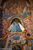 <center>Basilique Notre-Dame de la Daurade.</center>Notre Dame la Noire est la protectrice des mères et des petits enfants.
Autrefois, ses robes étaient déposées sur le lit pendant l’accouchement. De nos jours, ce sont des rubans qui sont envoyés à travers le monde aux futures mamans.
La Vierge possède 32 ensembles, offerts depuis le XVIIIe siècle par des fidèles. Elle est changée au rythme du calendrier liturgique, par sa camériste, importante fonction transmise entre femmes. Le bleu et le blanc sont les couleurs de la Vierge. Parsemée de roses appliquées, la robe est teinte au pastel, le pigment qui a fait la fortune de Toulouse au XVIe siècle. La fleur de lys brodée sur le voile est un symbole de la pureté de la Vierge. Les décors en céramique sont de Gaston Virebent.
