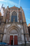 <center>Cathédrale Saint-Étienne </center>La nouvelle façade du transept, achevée en 1937, par la construction d’un portail pastiche de celui du XVe siècle.
