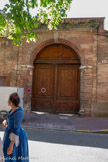 <center>Rue Velane</center>Hôtel de Pennautier (ou de Riquet de Bonrepos). Un vaste hôtel particulier est élevé entre 1650 et 1654 dans le style classique pour Henri Reich, seigneur de Pennautier, conseiller aux requêtes au parlement et frère de Pierre Louis Reich de Pennautier (1614-1711), financier et protecteur d'Antoine Crozat. L'hôtel est acheté en 1712 par Jean-Mathias de Riquet (1638-1714), président à mortier au parlement, seigneur de Bonrepos et fils de Pierre-Paul Riquet. L'hôtel, à l'angle de la rue de la Trilhe, est organisé entre cour et jardin.